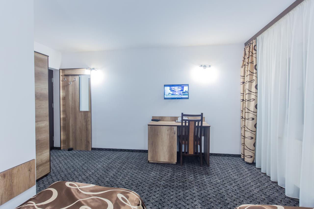Hotel Raxand Residence Mioveni Dış mekan fotoğraf