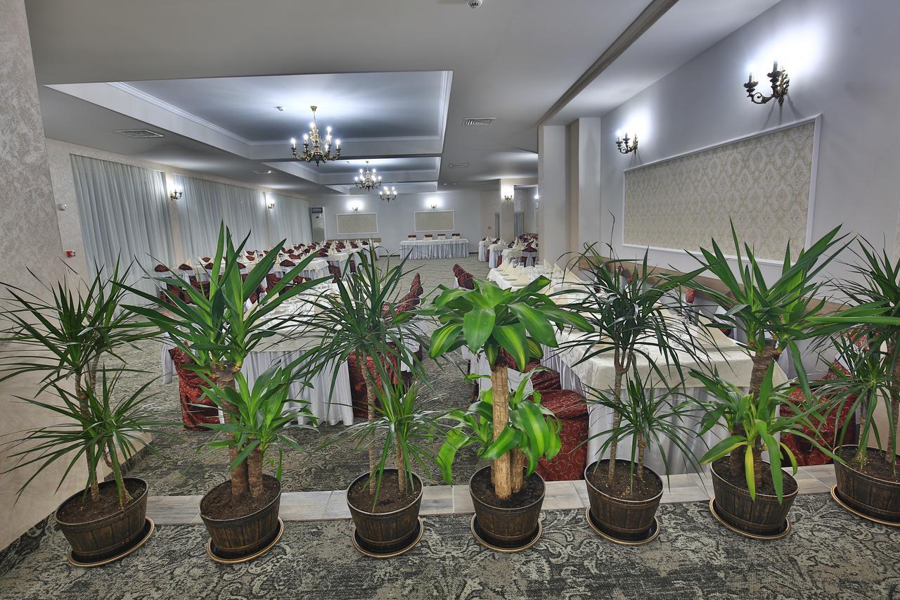 Hotel Raxand Residence Mioveni Dış mekan fotoğraf