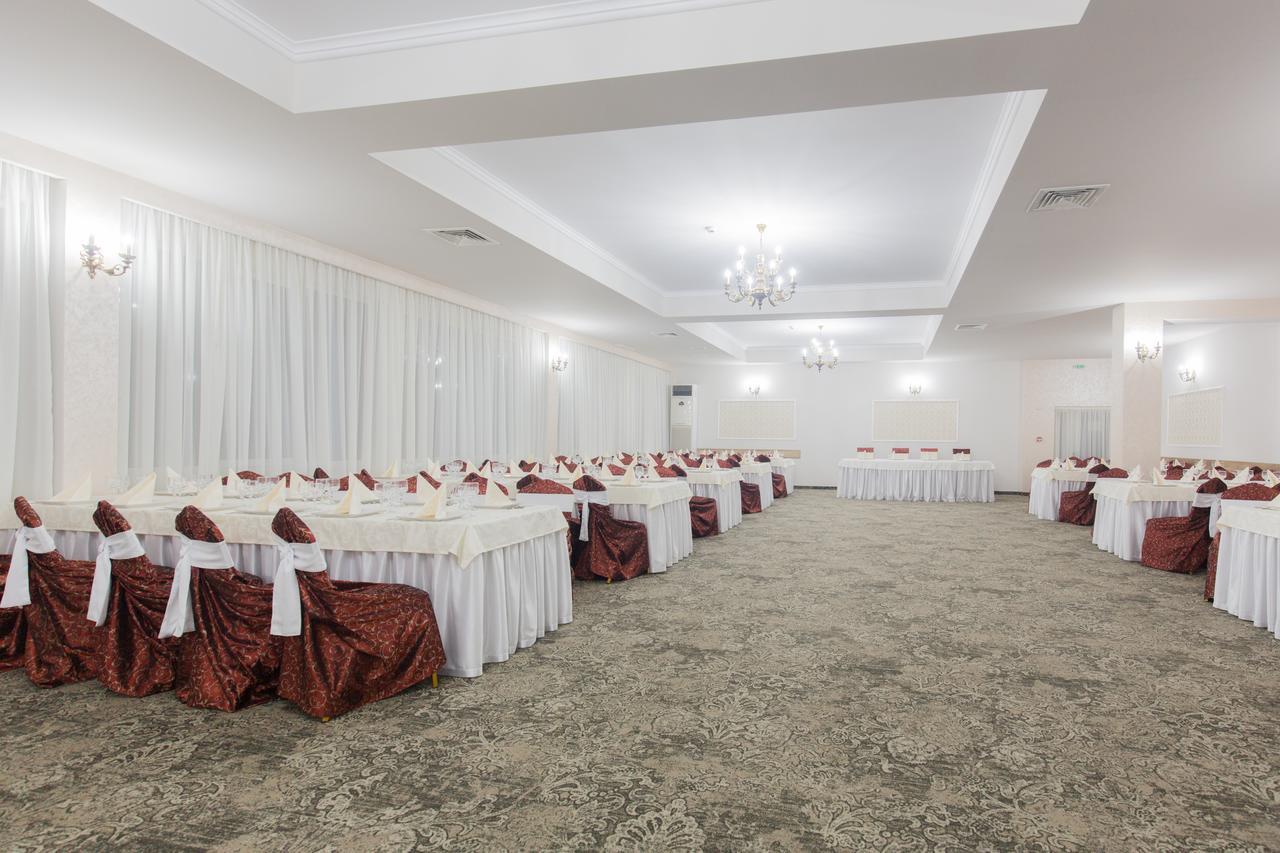 Hotel Raxand Residence Mioveni Dış mekan fotoğraf